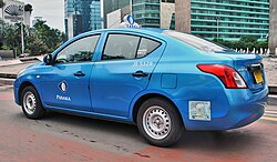 Nissan Almera (N17) com pintura Pusaka