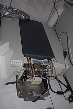 Equipamento de rede celular utilizado em experimentos do projeto Osmocom