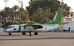 An-26 em hangar