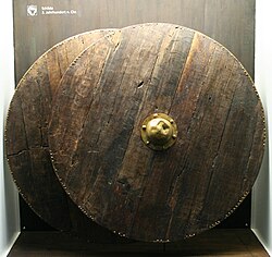 Escudo romano scutum